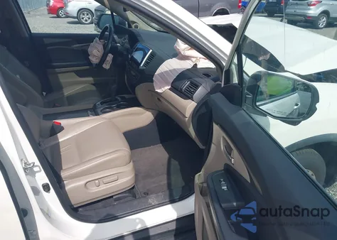 2016 Honda Pilot Ex-L z USA, uszkodzony, nr VIN 5FNYF6H54GB046446